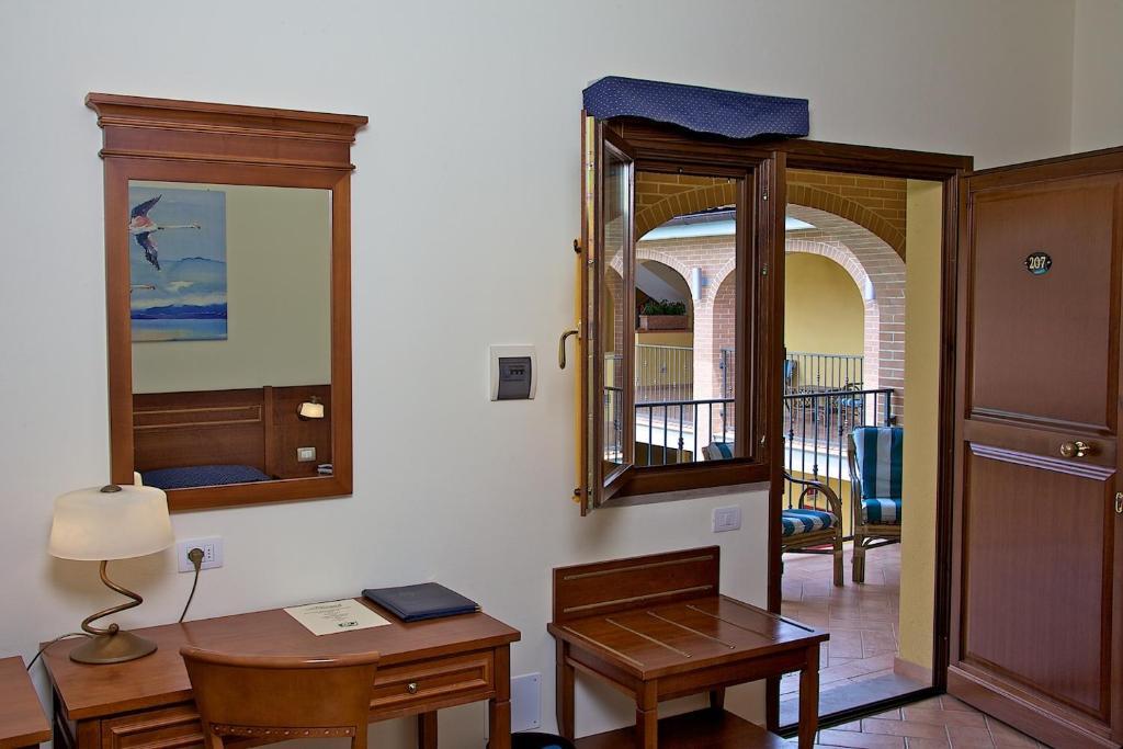 Hotel Ristorante Le Querciolaie Dei Ricci Fonteblanda Room photo